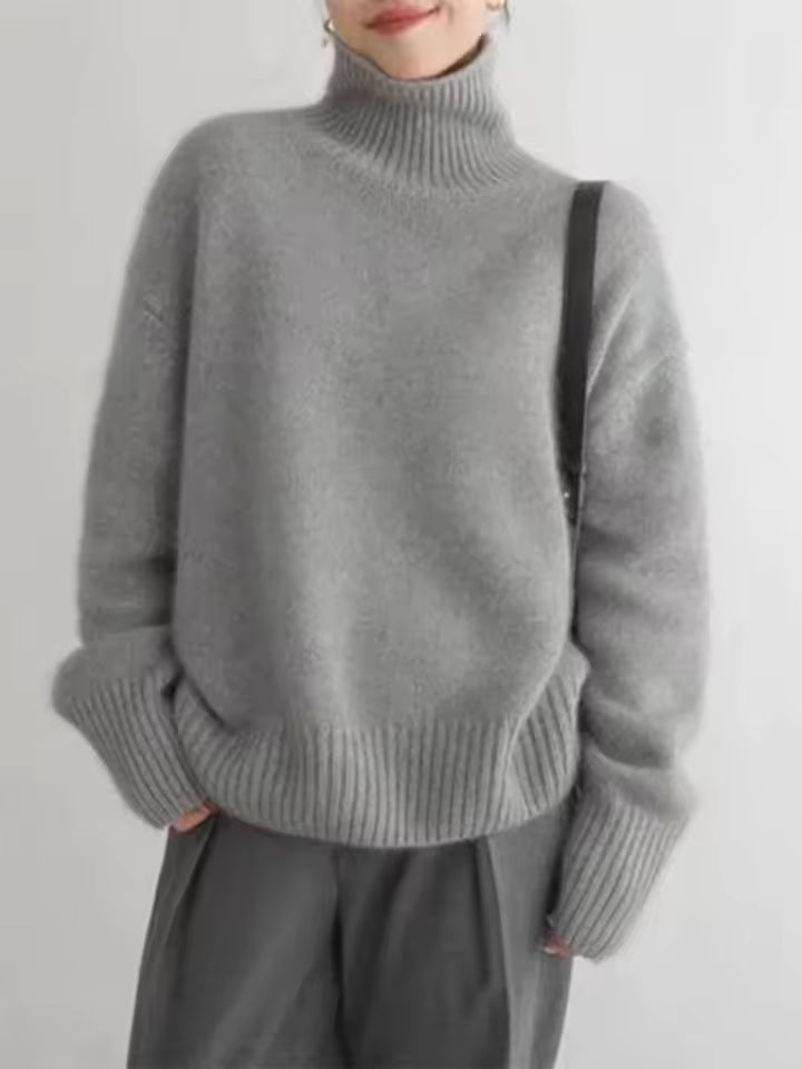 Amelia™ | Classic Turtleneck Sweater