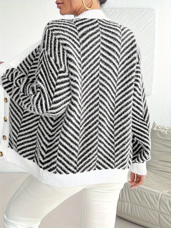 Amelia™ | Monochrome Chic Cardigan